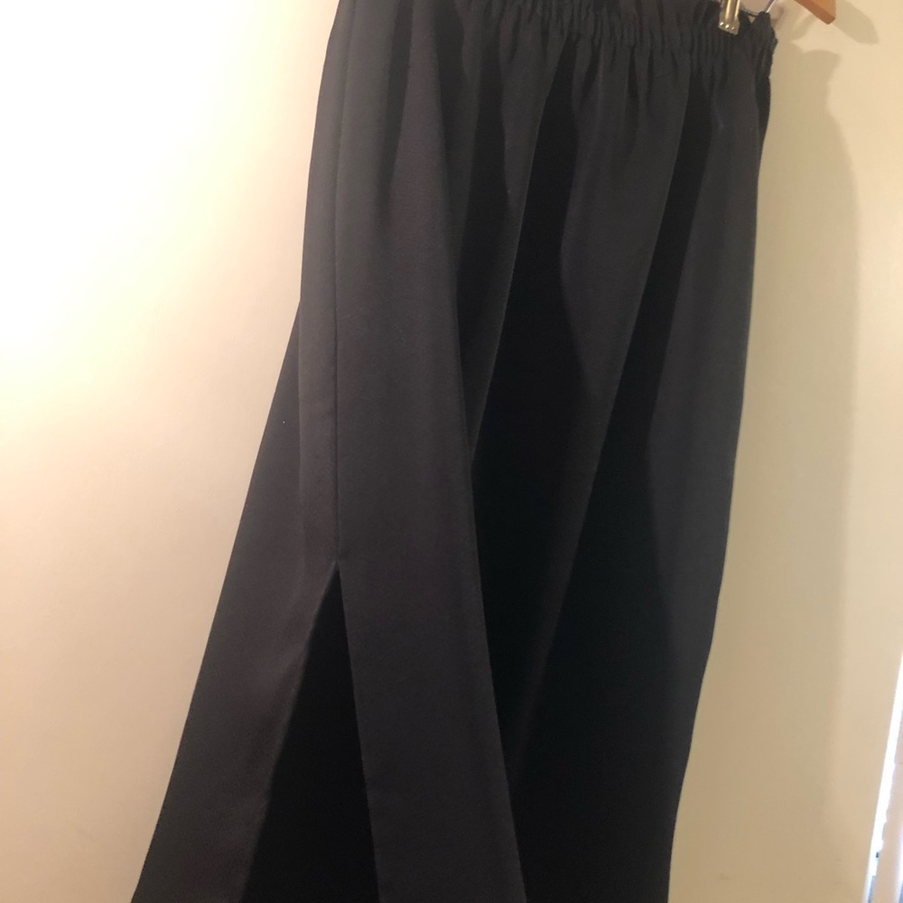 H & M Black formal skirt - Picture 2 of 4